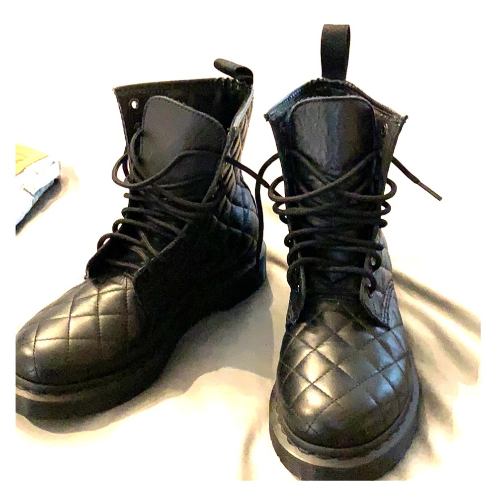 Retro quilted docs